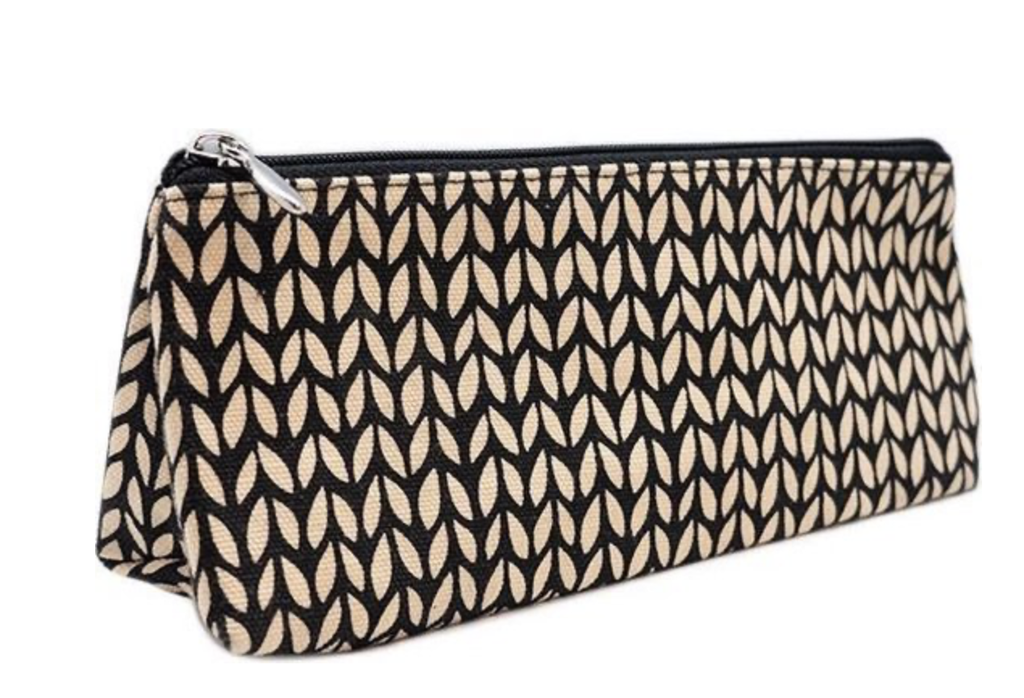 Naaldetui met ritssluitting (klein)