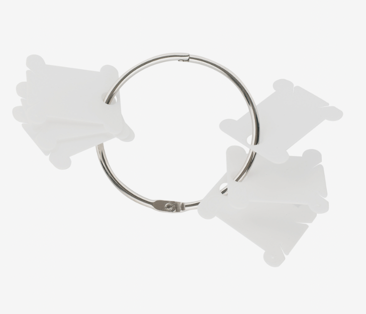 Plastic kaartjes met ring