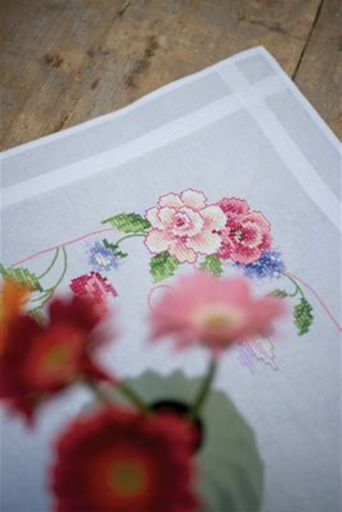 [PN-0164449] Tafelkleed kit Bloemen met vlinders