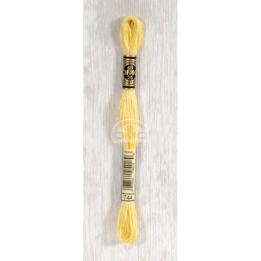 [117MC-0744] DMC Mouliné splijtzijde 8m - 0744