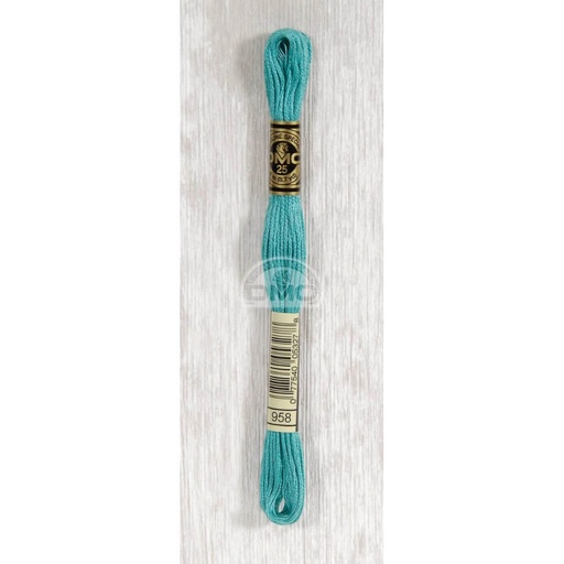 [117MC-0958] DMC Mouliné splijtzijde 8m - 0958