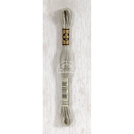 [117MC-3023] DMC Mouliné splijtzijde 8m - 3023