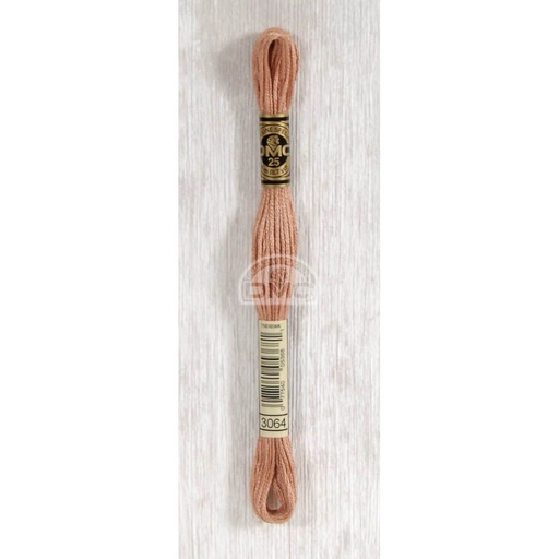 [117MC-3064] DMC Mouliné splijtzijde 8m - 3064