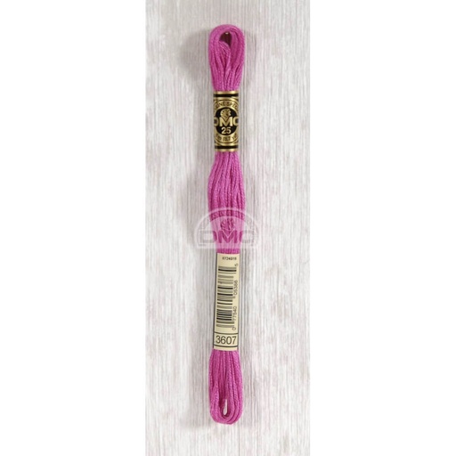 [117MC-3607] DMC Mouliné splijtzijde 8m - 3607